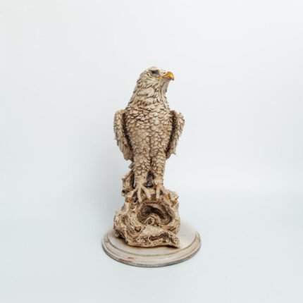 Resin Roaming Eagle Statue Showpiece